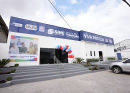 Paço do Lumiar virou o centro das atenções, comemora moradora ao parabenizar Governo do Estado por entrega do Sine e Viva-Procon (10)